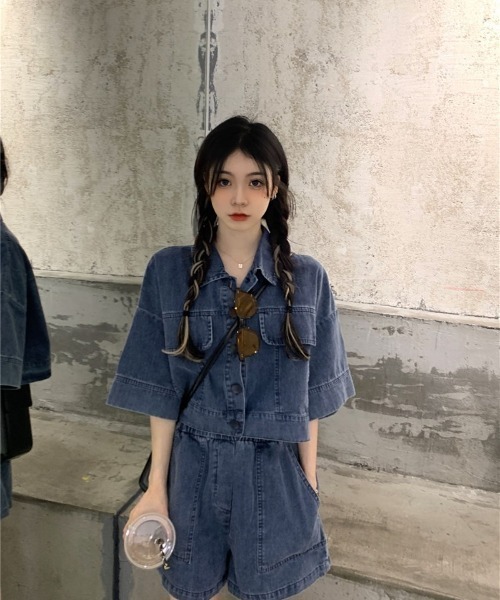 LETee（レティー）の「旬のデニムコーデが即完成！こなれ感たっぷりの半袖ジャケット＆ショートパンツセットアップ（セットアップ・レディース・ネイビー・FREE）」の8枚目の写真