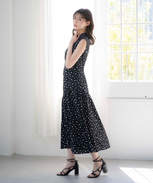 定価18,700円⭐️Noela ドッド柄ワンピース ドット柄ワンピース | ロングワンピース | Noela OFFICIAL WEB STORE
