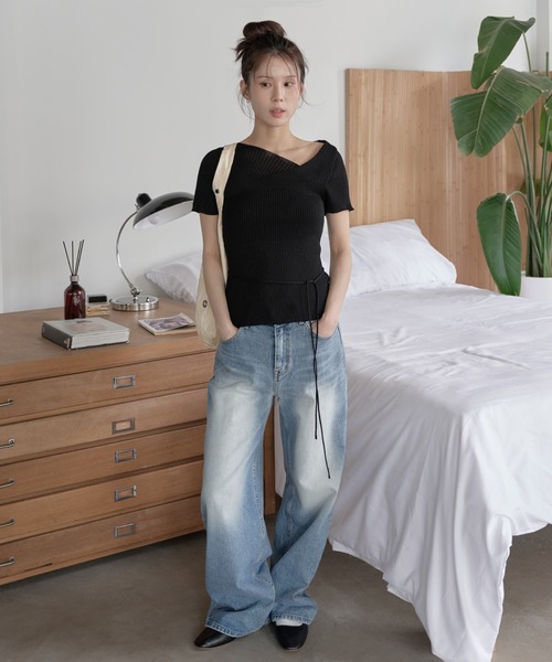 UNE MANSION（ユヌマンション）の「【A4収納可能な大き目バッグ】アイレットポイントショルダーラウンドナイロンビッグバッグ（ショルダーバッグ・レディース・アイボリー/ブラック/スカイブルー/パープル系その他・ONE SIZE）」の11枚目の写真