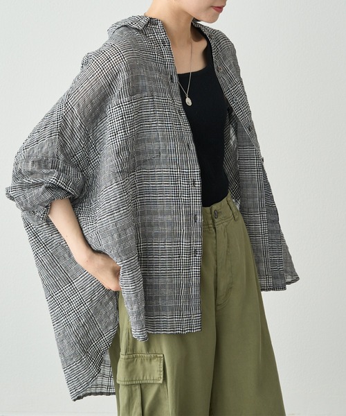 PUAL CE CIN（ピュアルセシン）の「綿麻チェックオーバーシャツブラウス（シャツ/ブラウス・レディース・ブラック系/グレー系・FREE）」の4枚目の写真