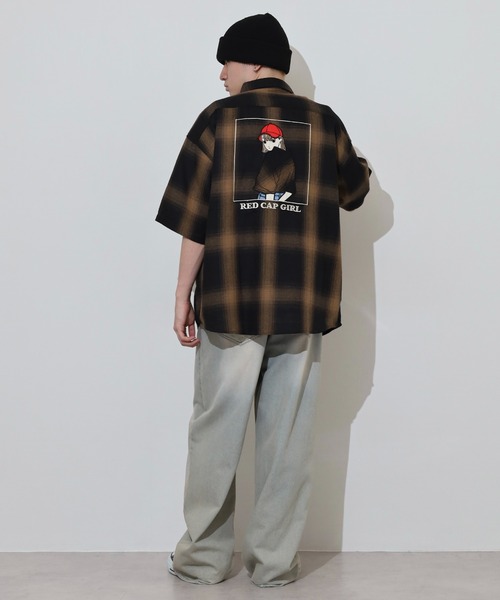 Red Cap Girl(レッドキャプガール)の「RED CAP GIRL RCGオンブレーチェックバックイラスト半袖シャツ(シャツ/ブラウス・メンズ・ブラック/マルチ/ホワイト/ブラウン・M/L)」の5枚目の写真