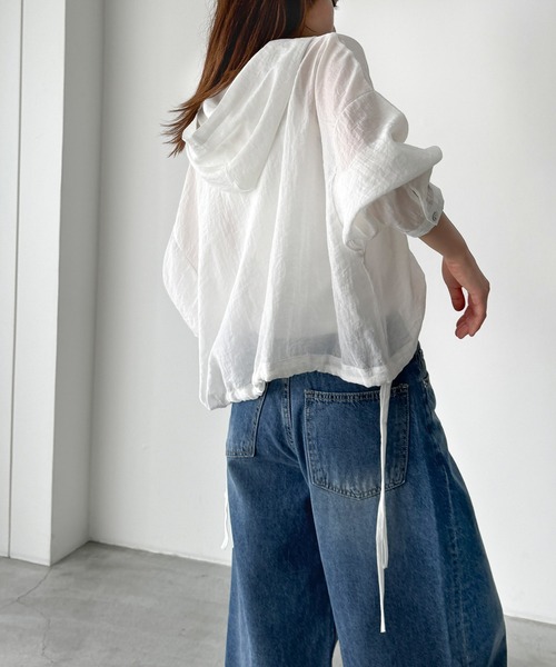 CANAL JEAN（キャナルジーン）の「El mar　シアーパーカーシャツ（シャツ/ブラウス・レディース・ホワイト/セージグリーン・ONE SIZE）」の4枚目の写真