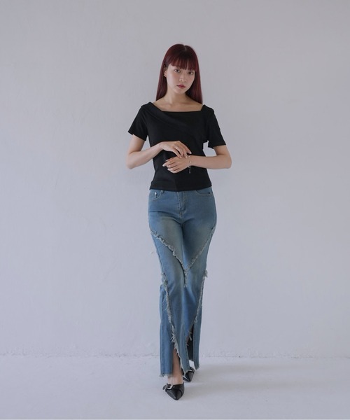 Uenui(ウニュイ)の「【 cunii 】 ワンショルダー風ネックデザインリブトップス(Tシャツ/カットソー・レディース・ホワイト/ブラック/カーキ・FREE)」の9枚目の写真