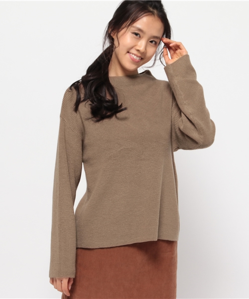 YEVS（イーブス）の「ボトルネックニットプルオーバー（ニット/セーター・レディース・キャメル/ブラック/オフホワイト/グレー・FREE）」の4枚目の写真