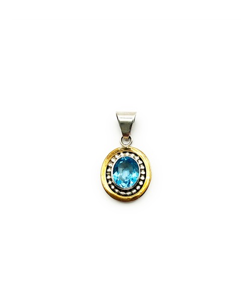 Indian Jewelry(インディアンジュエリー)の「THEATER シアター フラワーモチーフターコイズペンダントトップ Made in USA(チャーム・レディース・ゴールド・FREE)」の2枚目の写真