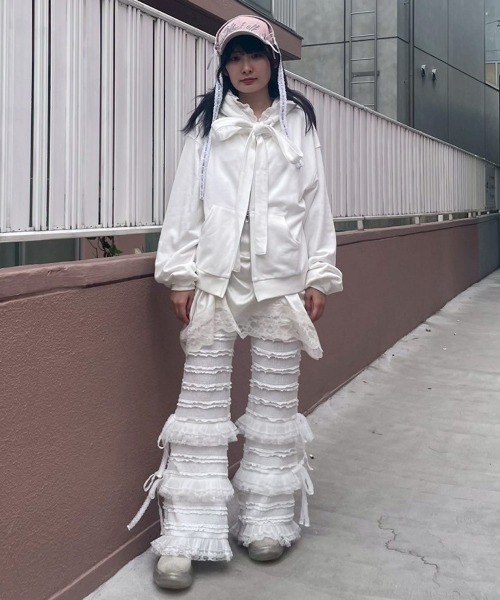 Candy Stripper（キャンディストリッパー）の「BIG RIBBON フーディ（パーカー・レディース・ピンク/オフホワイト/ヘザーグレー/ブラック・FREE）」の8枚目の写真