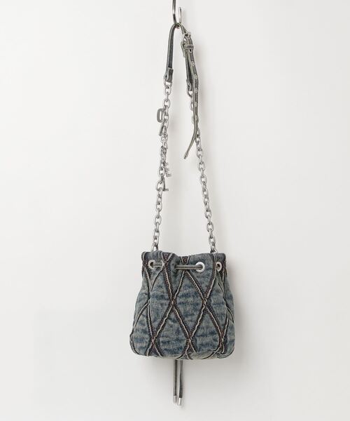 DIESEL（ディーゼル）の「ウィメンズ バケットバッグ S CHARM-D CHARM-D BUCKET S（ショルダーバッグ・レディース・ブルー・UNI）」の9枚目の写真