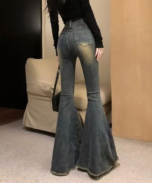 gossip!ロサンゼルス(ゴシップロサンゼルス)の「Y2K膝下フレア ダメージアクセントデニムパンツ(デニムパンツ・レディース・インディゴブルー・S/M/L)」の21枚目の写真