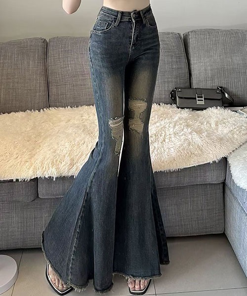 gossip!ロサンゼルス(ゴシップロサンゼルス)の「Y2K膝下フレア ダメージアクセントデニムパンツ(デニムパンツ・レディース・インディゴブルー・S/M/L)」の9枚目の写真