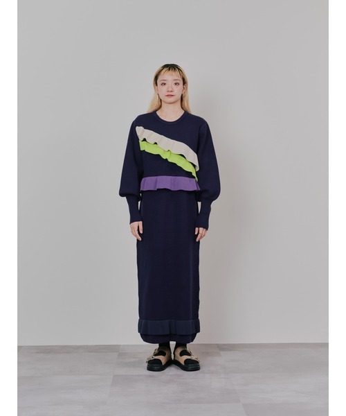 DOLLUPOOPS(ドールアップウップス)の「配色フリルティアードニットワンピース(ワンピース・レディース・チャコールグレー/ネイビー/ブラック・38)」の4枚目の写真