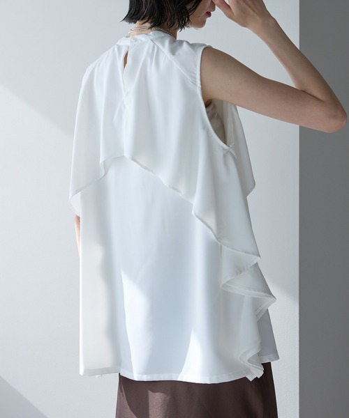 each（イーチ）の「ケープ風フリルノースリとろみブラウス（シャツ/ブラウス・レディース・ホワイト/ブラック/ブルー/ベージュ・FREE）」の7枚目の写真