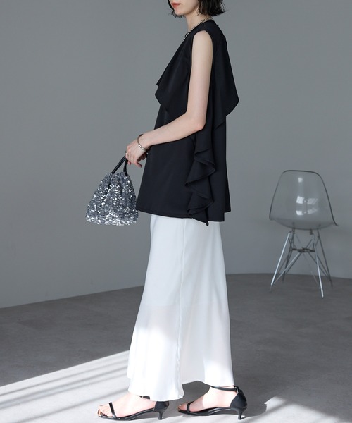 each（イーチ）の「ケープ風フリルノースリとろみブラウス（シャツ/ブラウス・レディース・ホワイト/ブラック/ブルー/ベージュ・FREE）」の17枚目の写真