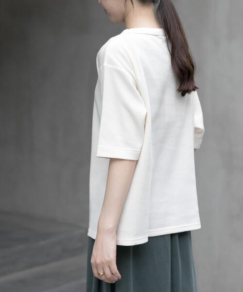 FORK&SPOON(フォークアンドスプーン)の「FORK&SPOON ミニワッフル5分袖Tシャツ(Tシャツ/カットソー・レディース・イエロー系その他/ブラック/オフホワイト/ボルドー・1)」の5枚目の写真