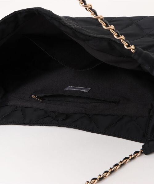 cache cache(カシュ カシュ)の「カシュカシュ cachecache / ナイロンキルトチェーントート(トートバッグ・レディース・ブラック/ベージュ/ブラウン・FREE)」の12枚目の写真