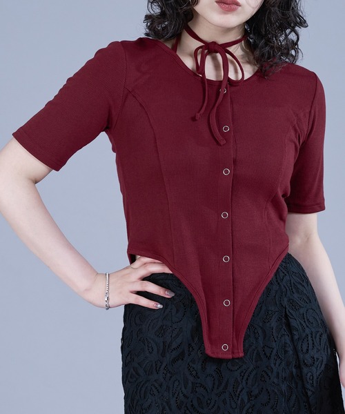 Ellno de Mavie(エルノデメヴィ)の「2wayコードネックリブT(Tシャツ/カットソー・レディース・ブラック/ボルドー・FREE)」の9枚目の写真