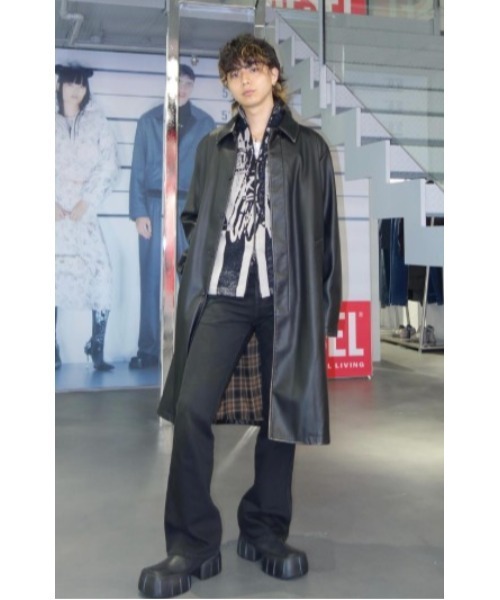 DIESEL（ディーゼル）の「メンズ ブラック ステンカラーコート J-RIVERS（ステンカラーコート・メンズ・ブラック・54/44/52/50/48/46）」の7枚目の写真