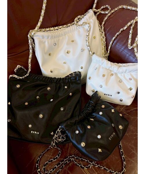 EVRIS（エヴリス）の「スタッズチェーンBIGショルダーBAG（ショルダーバッグ・レディース・ホワイト/ブラック・FREE）」の16枚目の写真