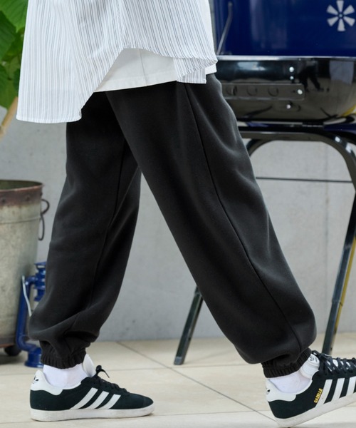 BARK MANHATTAN（バークマンハッタン）の「【BARK MANHATTAN】オーバーサイズイージースウェットパンツ（スウェットパンツ・メンズ・オートミール/ブラック/ネイビー/杢グレー/レッド/グレイッシュベージュ・L/M/XL/S）」の2枚目の写真