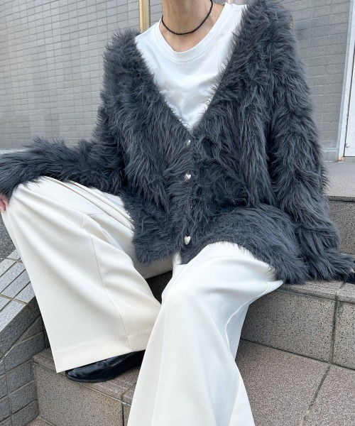 Bab(バブ)の「【選べる着丈/前後2WAY】ニュアンスハートボタンシャギーニットカーディガン(カーディガン/ボレロ・レディース・チャコールグレー/C/アイボリー/B/D/ライトグレー/ライトグリーン/A・FREE)」の7枚目の写真