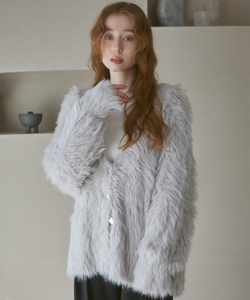 Bab(バブ)の「【選べる着丈/前後2WAY】ニュアンスハートボタンシャギーニットカーディガン(カーディガン/ボレロ・レディース・チャコールグレー/C/アイボリー/B/D/ライトグレー/ライトグリーン/A・FREE)」の8枚目の写真