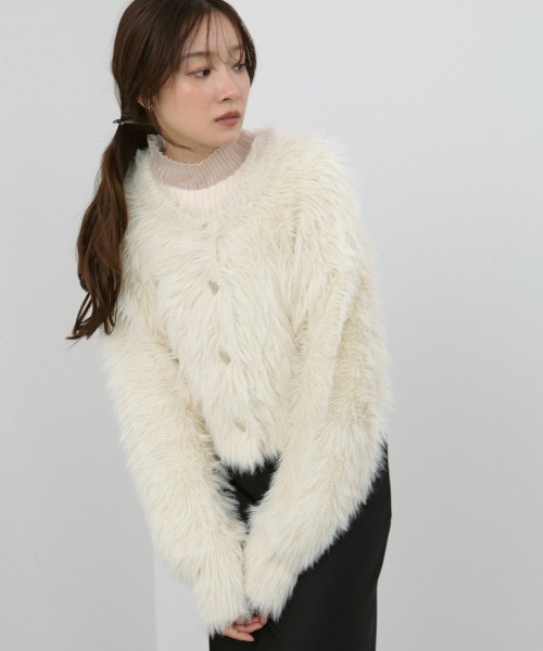 Bab(バブ)の「【選べる着丈/前後2WAY】ニュアンスハートボタンシャギーニットカーディガン(カーディガン/ボレロ・レディース・チャコールグレー/C/アイボリー/B/D/ライトグレー/ライトグリーン/A・FREE)」の15枚目の写真