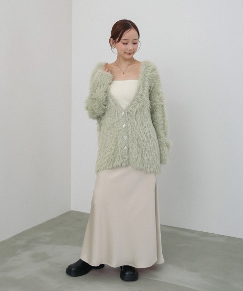 Bab(バブ)の「【選べる着丈/前後2WAY】ニュアンスハートボタンシャギーニットカーディガン(カーディガン/ボレロ・レディース・チャコールグレー/C/アイボリー/B/D/ライトグレー/ライトグリーン/A・FREE)」の10枚目の写真