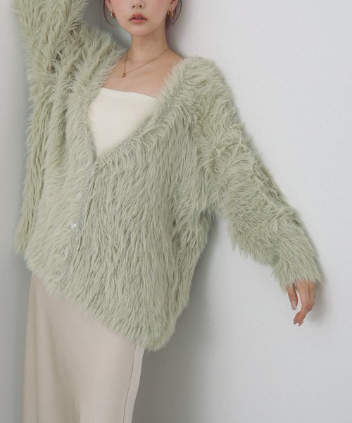 Bab(バブ)の「【選べる着丈/前後2WAY】ニュアンスハートボタンシャギーニットカーディガン(カーディガン/ボレロ・レディース・チャコールグレー/C/アイボリー/B/D/ライトグレー/ライトグリーン/A・FREE)」の11枚目の写真