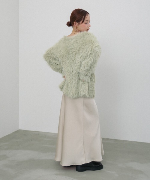 Bab(バブ)の「【選べる着丈/前後2WAY】ニュアンスハートボタンシャギーニットカーディガン(カーディガン/ボレロ・レディース・チャコールグレー/C/アイボリー/B/D/ライトグレー/ライトグリーン/A・FREE)」の13枚目の写真