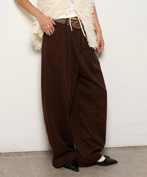 WHO'S WHO gallery（フーズフーギャラリー）の「スウェット2タックスラックス（スラックス・レディース・グレー/ブラック/ブラウン・SMALL/LARGE/MEDIUM）」の3枚目の写真