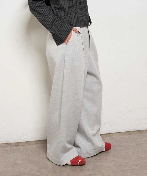 WHO'S WHO gallery（フーズフーギャラリー）の「スウェット2タックスラックス（スラックス・レディース・グレー/ブラック/ブラウン・SMALL/LARGE/MEDIUM）」の6枚目の写真