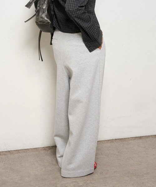 WHO'S WHO gallery（フーズフーギャラリー）の「スウェット2タックスラックス（スラックス・レディース・グレー/ブラック/ブラウン・SMALL/LARGE/MEDIUM）」の7枚目の写真