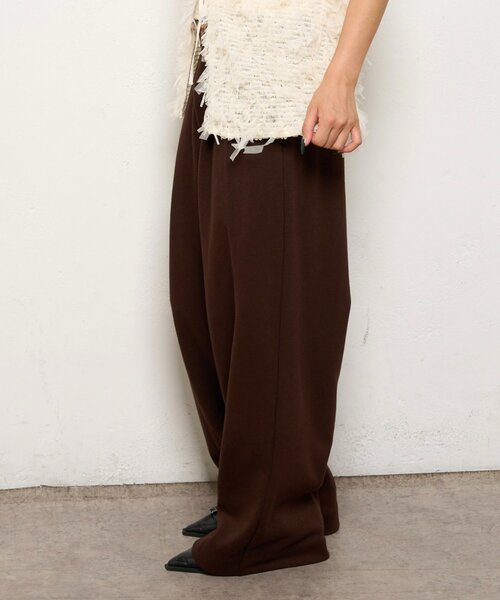 WHO'S WHO gallery（フーズフーギャラリー）の「スウェット2タックスラックス（スラックス・レディース・グレー/ブラック/ブラウン・SMALL/LARGE/MEDIUM）」の12枚目の写真