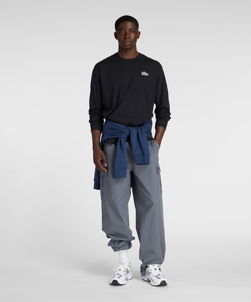 NEW BALANCE(ニューバランス)の「574 シューパッチロングスリーブTシャツ(Tシャツ/カットソー・メンズ・ブラック/ライトグレー/ホワイト・MEDIUM/LARGE/X-LARGE/SMALL/XX-LARGE)」の16枚目の写真