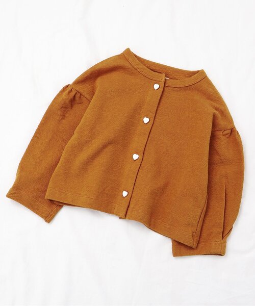 apres les cours（アプレレクール）の「【WEB限定/ジュニア対応】ハートボタンカーディガン（カーディガン/ボレロ・キッズ・キャメル/レッド/ラベンダー/ブラック/アイボリー・110/120/130/140/80/90/100）」の4枚目の写真