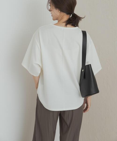 URBAN RESEARCH DOORS（アーバンリサーチドアーズ）の「オーバーサイズフォルムプルオーバー（Tシャツ/カットソー・レディース・ブラック/オフホワイト/ブラウン・MEDIUM）」の7枚目の写真