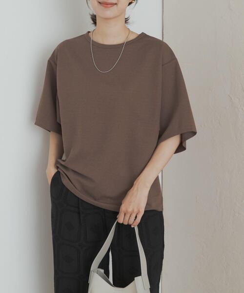 URBAN RESEARCH DOORS（アーバンリサーチドアーズ）の「オーバーサイズフォルムプルオーバー（Tシャツ/カットソー・レディース・ブラック/オフホワイト/ブラウン・MEDIUM）」の12枚目の写真