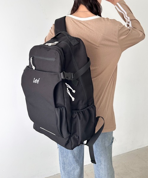 Lee(リー)の「Lee/リー 撥水 ヘルメットイン リュック/デイパック/リフレクター/ロゴ刺繍/900D/容量 約28リットル/シューズイン(バックパック/リュック・レディース・ブラック・FREE)」の7枚目の写真