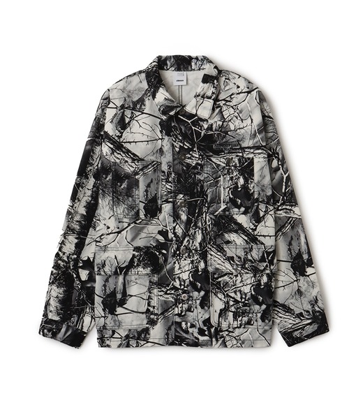 atmos(アトモス)の「atmos Tree Camo Pattern Coverall Jacket / アトモス ツリー カモパターン カバーオール ジャケット(その他アウター・メンズ・ブラウン系カモフラージュ/リアルツリーカモ/グレー系カモフラージュ・M/XL/L)」の2枚目の写真