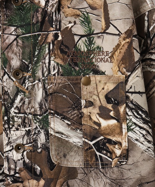 atmos(アトモス)の「atmos Tree Camo Pattern Coverall Jacket / アトモス ツリー カモパターン カバーオール ジャケット(その他アウター・メンズ・ブラウン系カモフラージュ/リアルツリーカモ/グレー系カモフラージュ・M/XL/L)」の6枚目の写真
