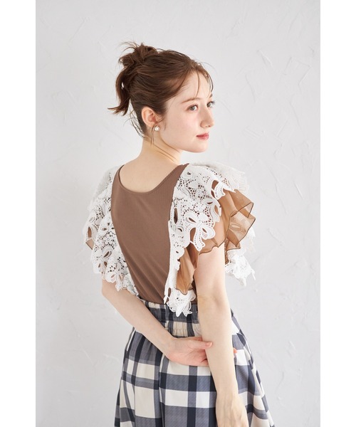 tocco closet(トッコ クローゼット)の「【ZOZO限定】リボンレース×オーガンジーフリルスリーブリブニットトップス(Tシャツ/カットソー・レディース・ネイビー/ブラック/モカ・M)」の22枚目の写真