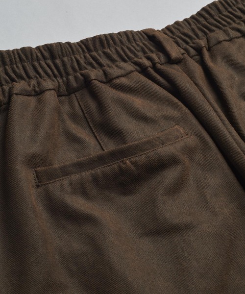 NO ID.（ノーアイディ）の「【NO ID.】Coating Twill Cocoon Trousers / コーティング ツイル コクーン トラウザーズ（その他パンツ・メンズ・ブラック/ネイビー/ブラウン・1(S)/2(M)）」の20枚目の写真