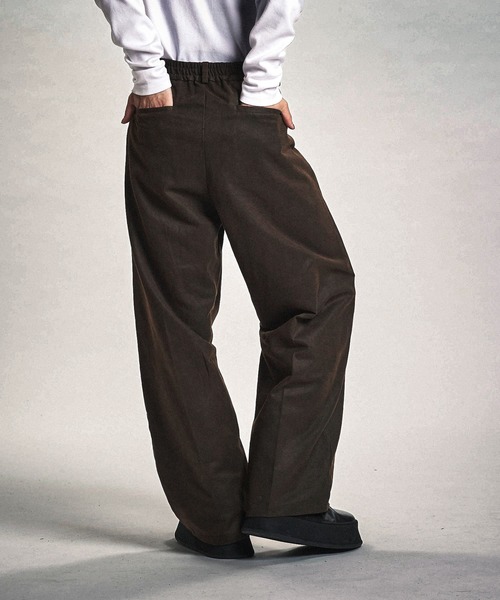 NO ID.（ノーアイディ）の「【NO ID.】Coating Twill Cocoon Trousers / コーティング ツイル コクーン トラウザーズ（その他パンツ・メンズ・ブラック/ネイビー/ブラウン・1(S)/2(M)）」の9枚目の写真