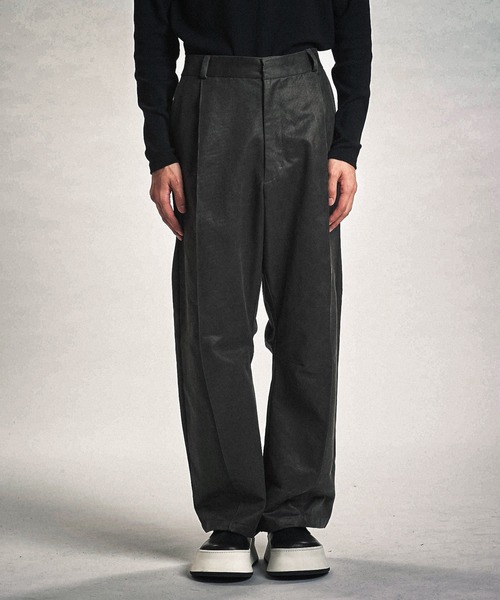 NO ID.（ノーアイディ）の「【NO ID.】Coating Twill Cocoon Trousers / コーティング ツイル コクーン トラウザーズ（その他パンツ・メンズ・ブラック/ネイビー/ブラウン・1(S)/2(M)）」の11枚目の写真