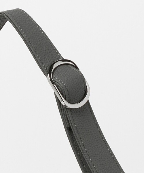 green label relaxing（グリーンレーベルリラクシング）の「シボ レザーライク 2WAY ショルダーバッグ（ショルダーバッグ・メンズ・ブラック/グレー系・FREE）」の8枚目の写真