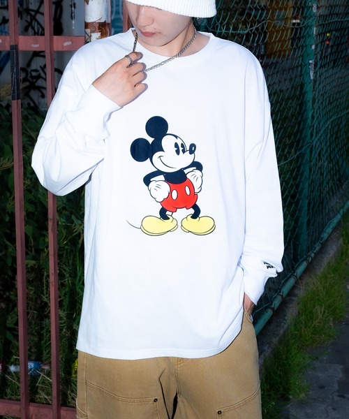 MICKEY MOUSE（ミッキーマウス）の「【MICKEY MOUSE】ミッキーマウス オーバーサイズ 長袖Ｔシャツ（Tシャツ/カットソー・メンズ・ホワイト系2/ホワイト系1/ホワイト系/チャコール/ライトグレー系2/ネイビー系1/ベージュ系/ホワイト・MEDIUM/X-LARGE/LARGE）」の21枚目の写真