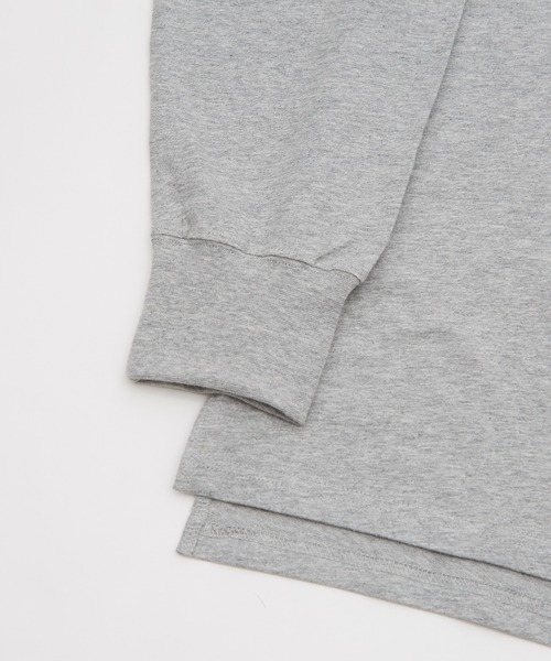 MICKEY MOUSE（ミッキーマウス）の「【MICKEY MOUSE】ミッキーマウス オーバーサイズ 長袖Ｔシャツ（Tシャツ/カットソー・メンズ・ホワイト系2/ホワイト系1/ホワイト系/チャコール/ライトグレー系2/ネイビー系1/ベージュ系/ホワイト・MEDIUM/X-LARGE/LARGE）」の17枚目の写真