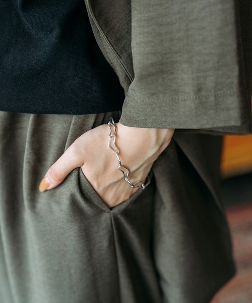 Nothing And Others（ナッシングアンドアザーズ）の「「Nothing And Others/ナッシングアンドアザーズ」Bananamotif Bracelet（ブレスレット・レディース・シルバー・FREE）」の9枚目の写真