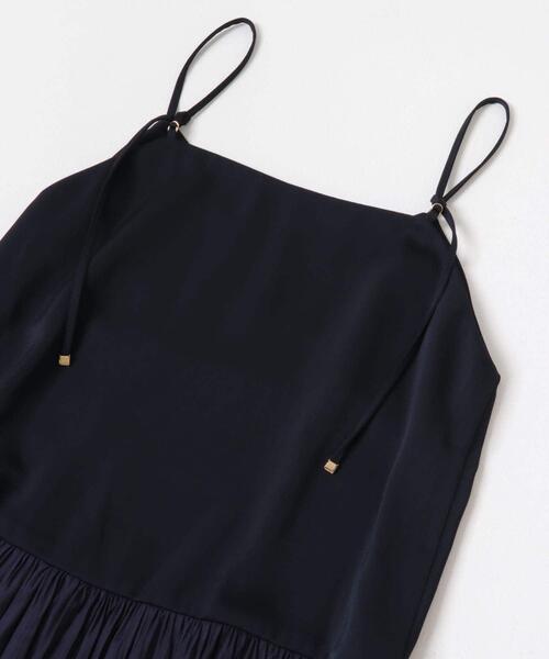 URBAN RESEARCH ROSSO WOMEN（アーバンリサーチ　ロッソ）の「プリーツドッキング2WAYキャミワンピース（ワンピース・レディース・ネイビー/ライトベージュ・FREE）」の9枚目の写真