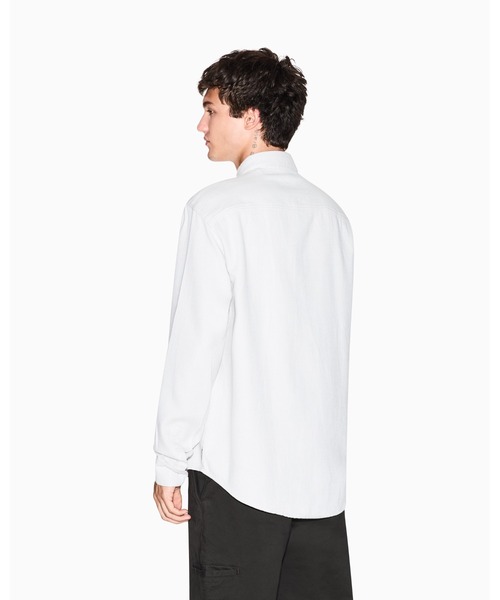 ARMANI EXCHANGE（アルマーニエクスチェンジ）の「【A|X アルマーニ エクスチェンジ】ヤーンダイドコットン ジップシャツ/COMFORT（シャツ/ブラウス・メンズ・ベージュ・LARGE/MEDIUM/SMALL/X-LARGE/X-SMALL/XX-LARGE）」の2枚目の写真