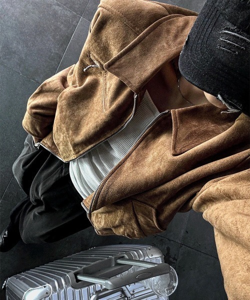 COSYHARU（コシハル）の「ピュリフェイクスエードジャケット（ブルゾン・メンズ・キャメル・FREE）」の3枚目の写真